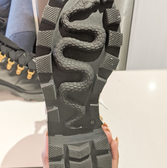 Gucci Leather Ankle Boots with Sylvie web - Picture 3 of 4